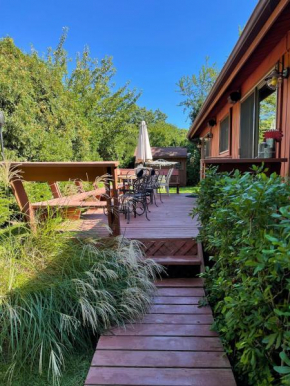 Lavender Fields Retreat: Nearby the Beach & Farms